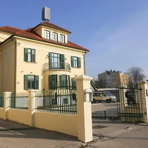 Hotel Katrca, Lublaň